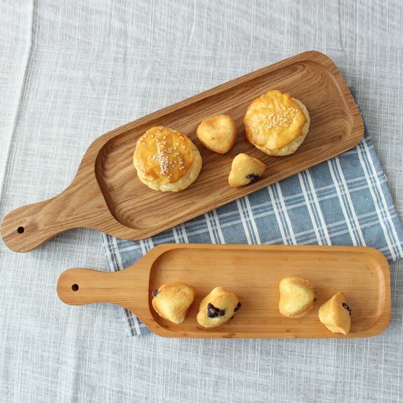 Platos de comida en madera estilo japones